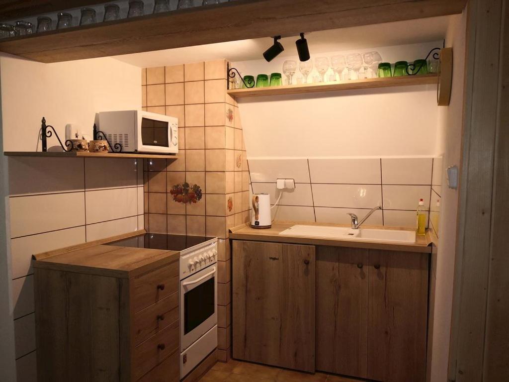 Chata Zuzka Pod Babou Horou Oravská Polhora Buitenkant foto